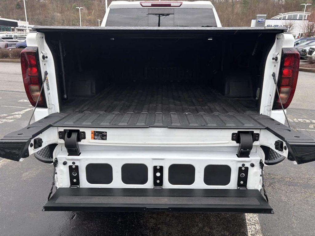 used 2022 GMC Sierra 1500 car, priced at $42,986