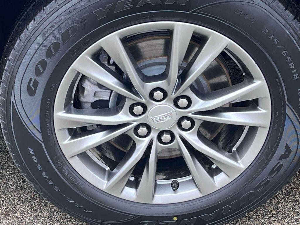 used 2023 Cadillac XT5 car, priced at $29,996