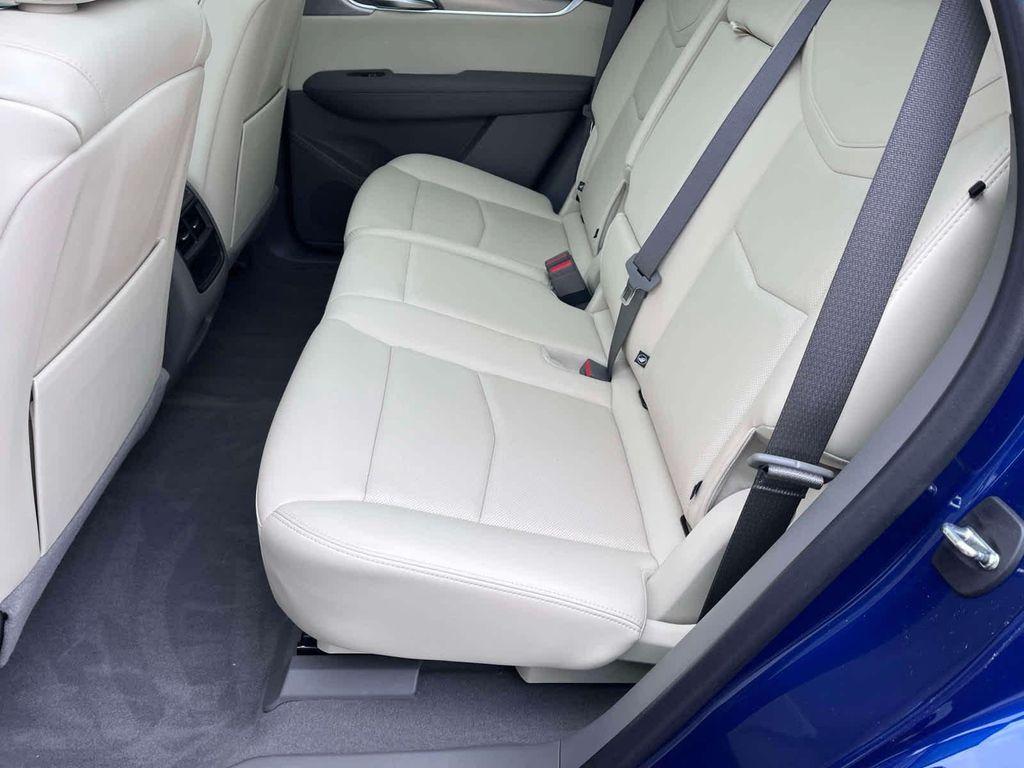 used 2023 Cadillac XT5 car, priced at $29,996