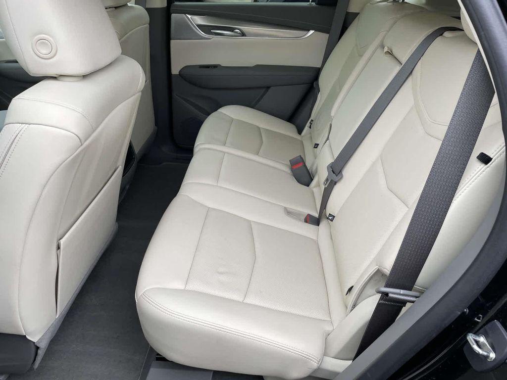 used 2023 Cadillac XT5 car, priced at $30,998