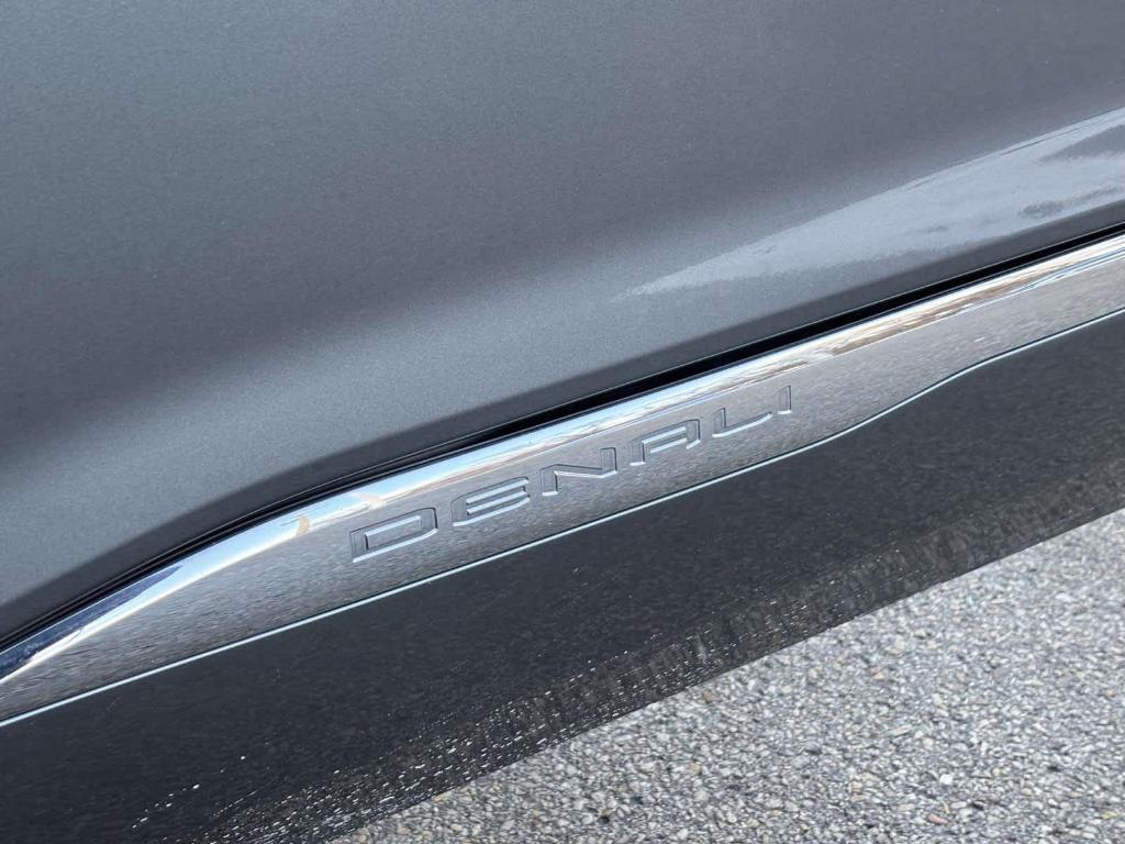 used 2020 GMC Acadia car, priced at $23,998