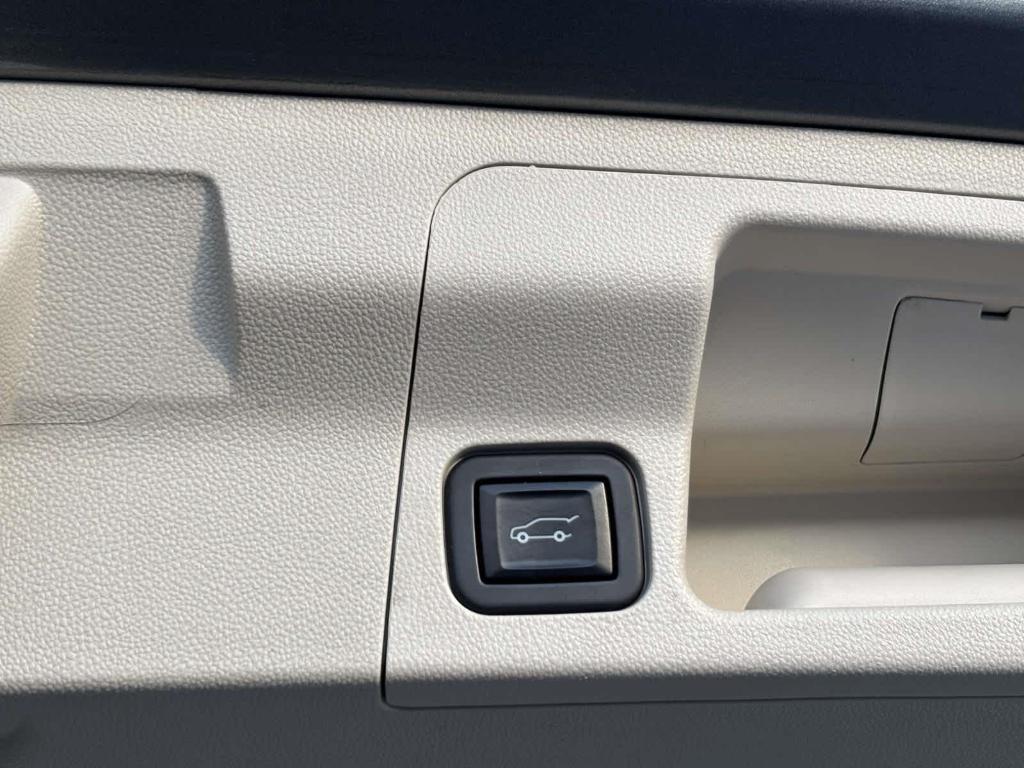 used 2020 GMC Acadia car, priced at $23,998