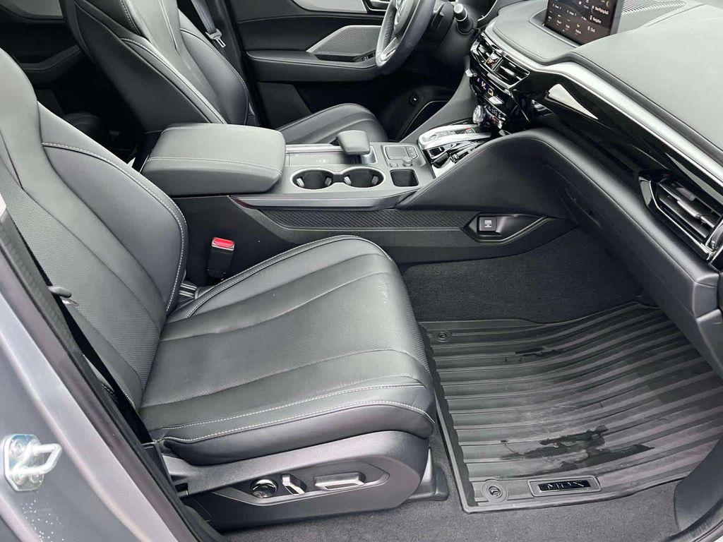 used 2023 Acura MDX car, priced at $40,987