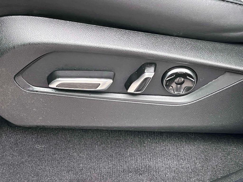 used 2023 Acura MDX car, priced at $40,987