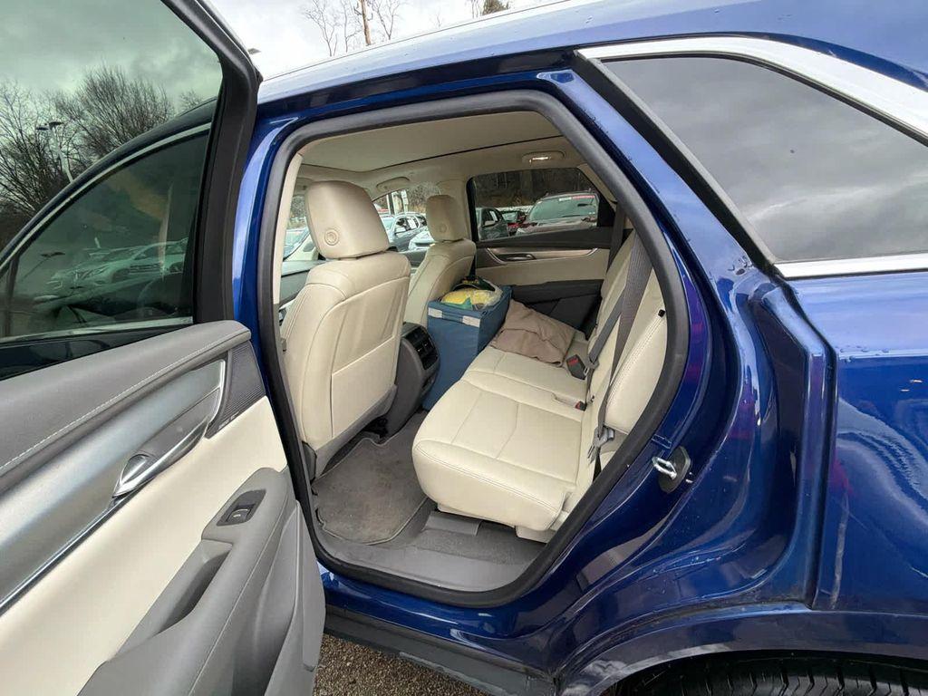 used 2023 Cadillac XT5 car, priced at $33,793