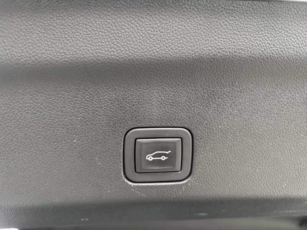 used 2024 Chevrolet Tahoe car, priced at $63,998