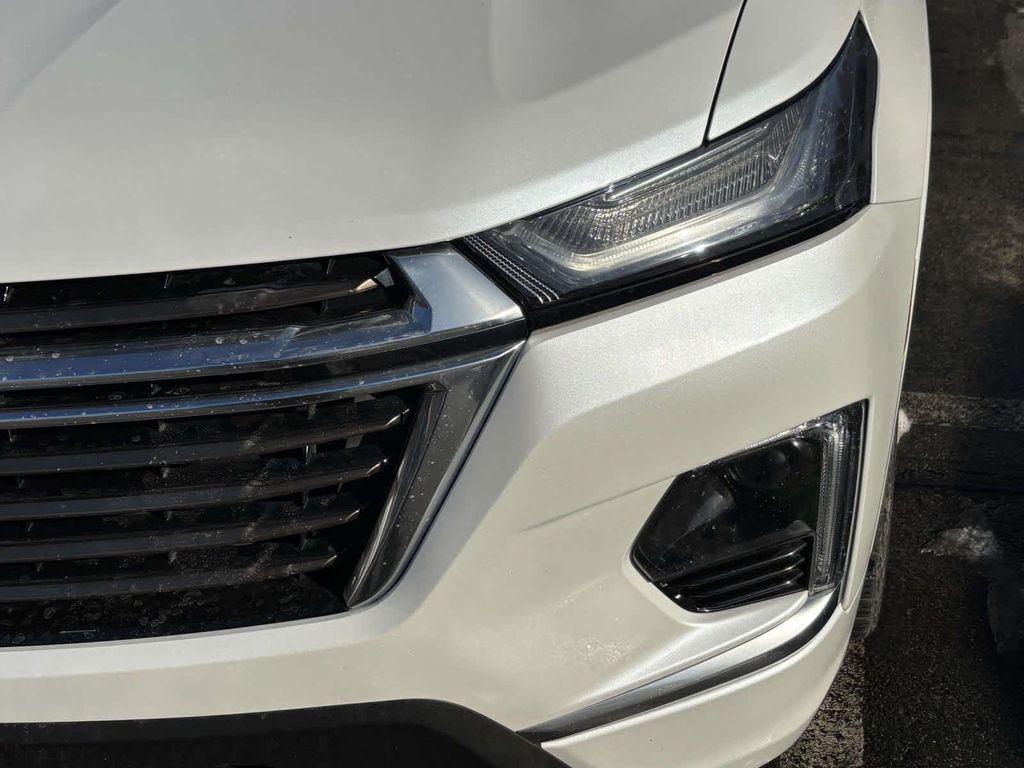 used 2023 Chevrolet Traverse car, priced at $35,499