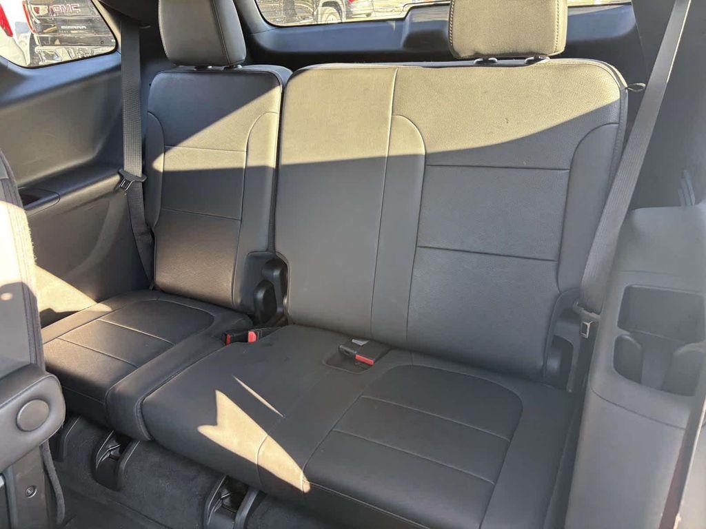 used 2023 Chevrolet Traverse car, priced at $35,499
