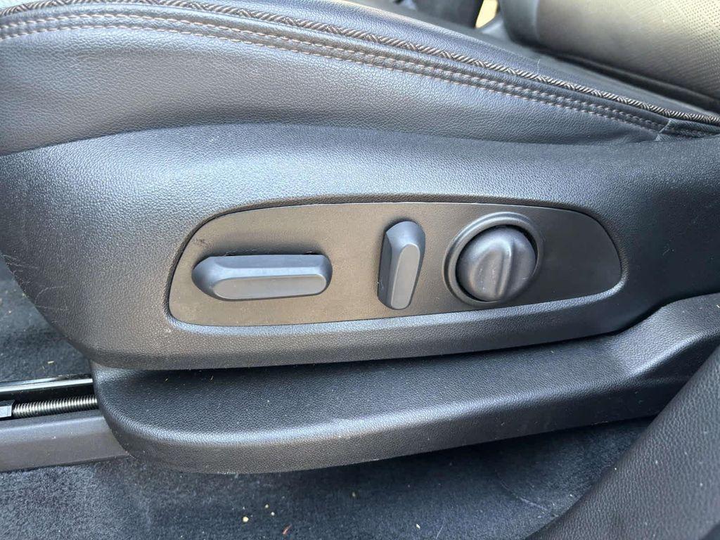 used 2023 Chevrolet Traverse car, priced at $35,499