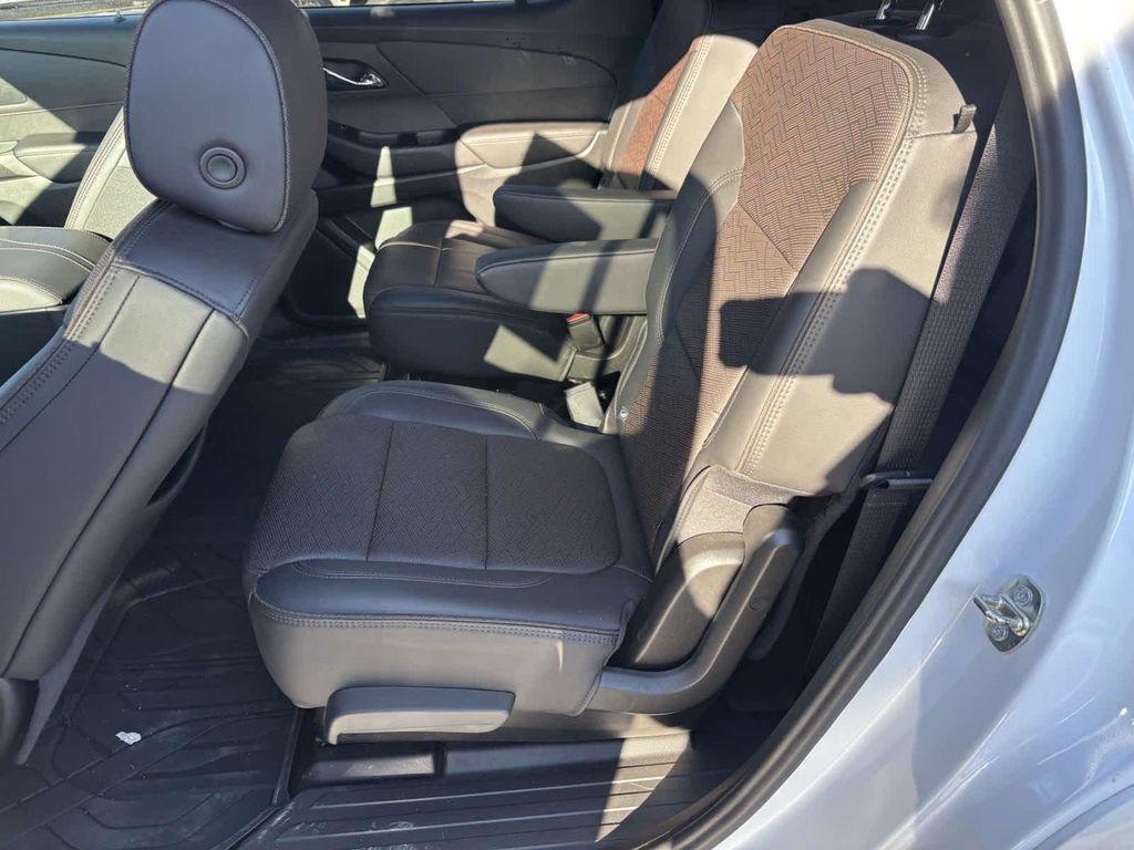 used 2023 Chevrolet Traverse car, priced at $35,499