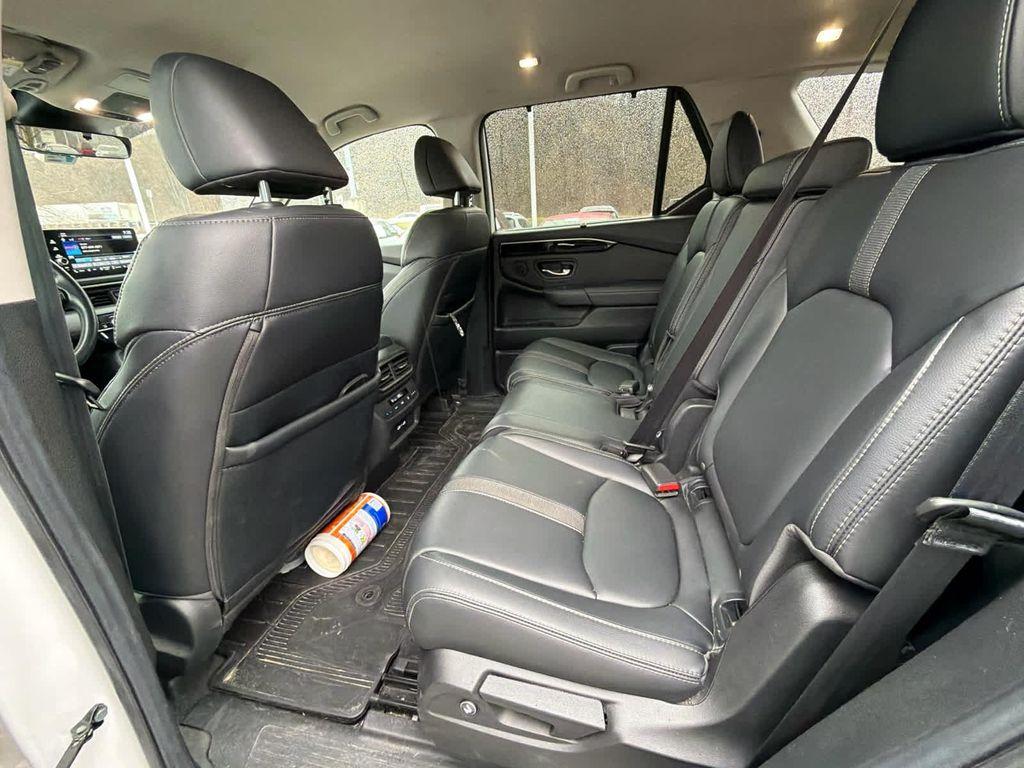 used 2023 Honda Pilot car, priced at $34,993