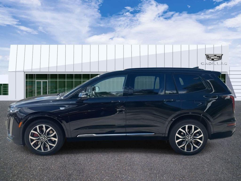 used 2024 Cadillac XT6 car, priced at $43,998