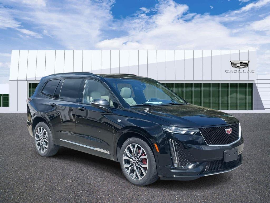 used 2024 Cadillac XT6 car, priced at $43,998