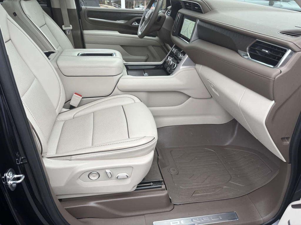 used 2024 GMC Yukon XL car, priced at $70,998