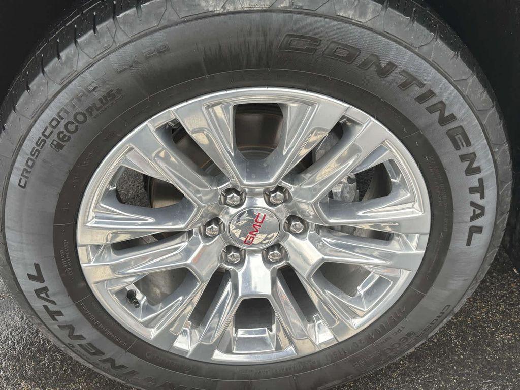 used 2024 GMC Yukon XL car, priced at $70,998