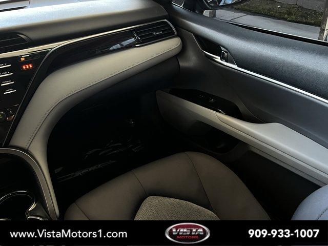 used 2019 Toyota Camry Hybrid car, priced at $16,555