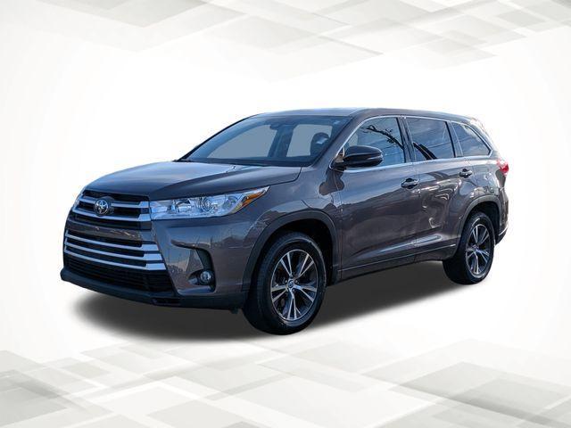 used 2017 Toyota Highlander car, priced at $17,356
