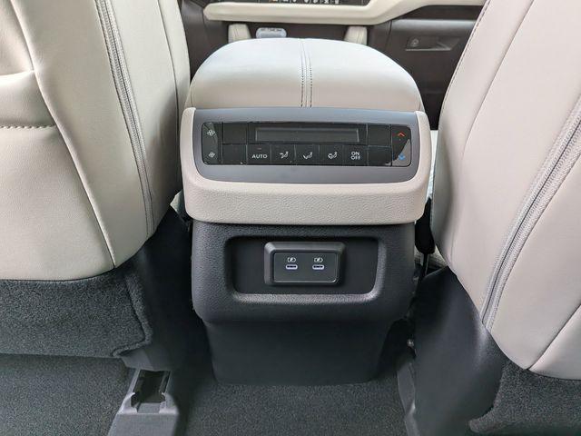 new 2026 Nissan Pathfinder car, priced at $40,427