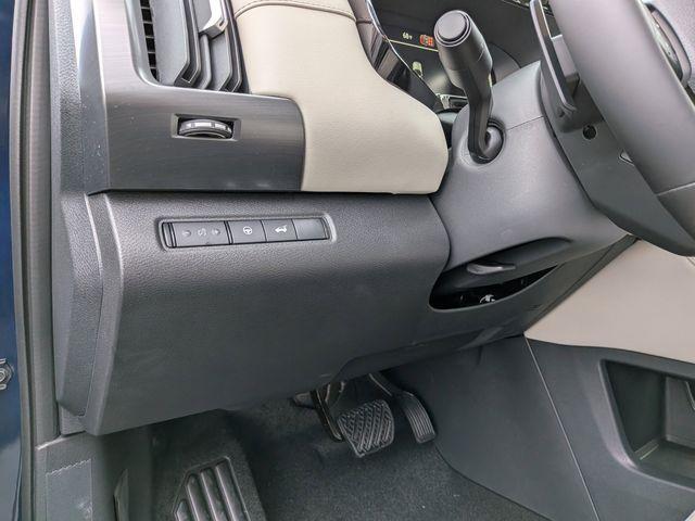 new 2026 Nissan Pathfinder car, priced at $40,427