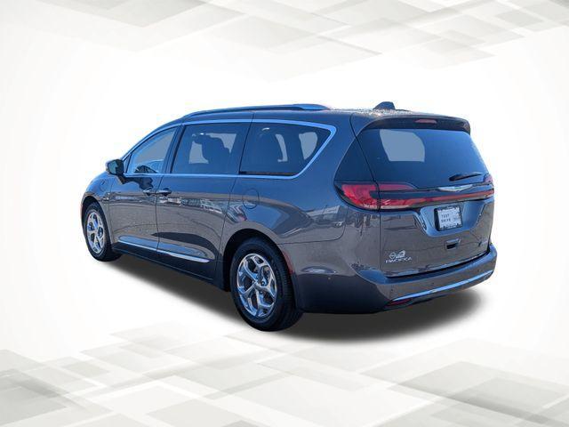 used 2021 Chrysler Pacifica Hybrid car, priced at $19,998