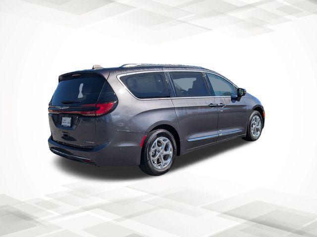 used 2021 Chrysler Pacifica Hybrid car, priced at $19,998