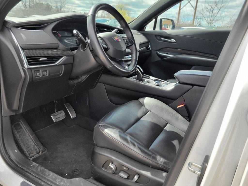 used 2023 Cadillac XT4 car, priced at $27,869