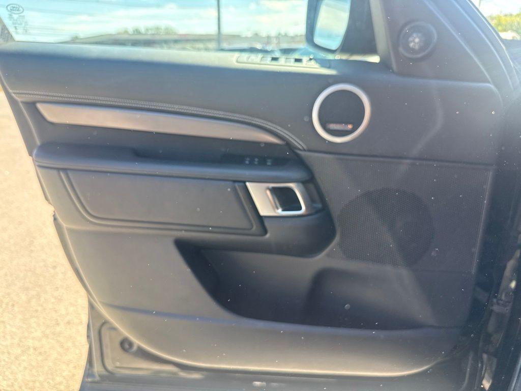 used 2024 Land Rover Discovery car, priced at $49,757