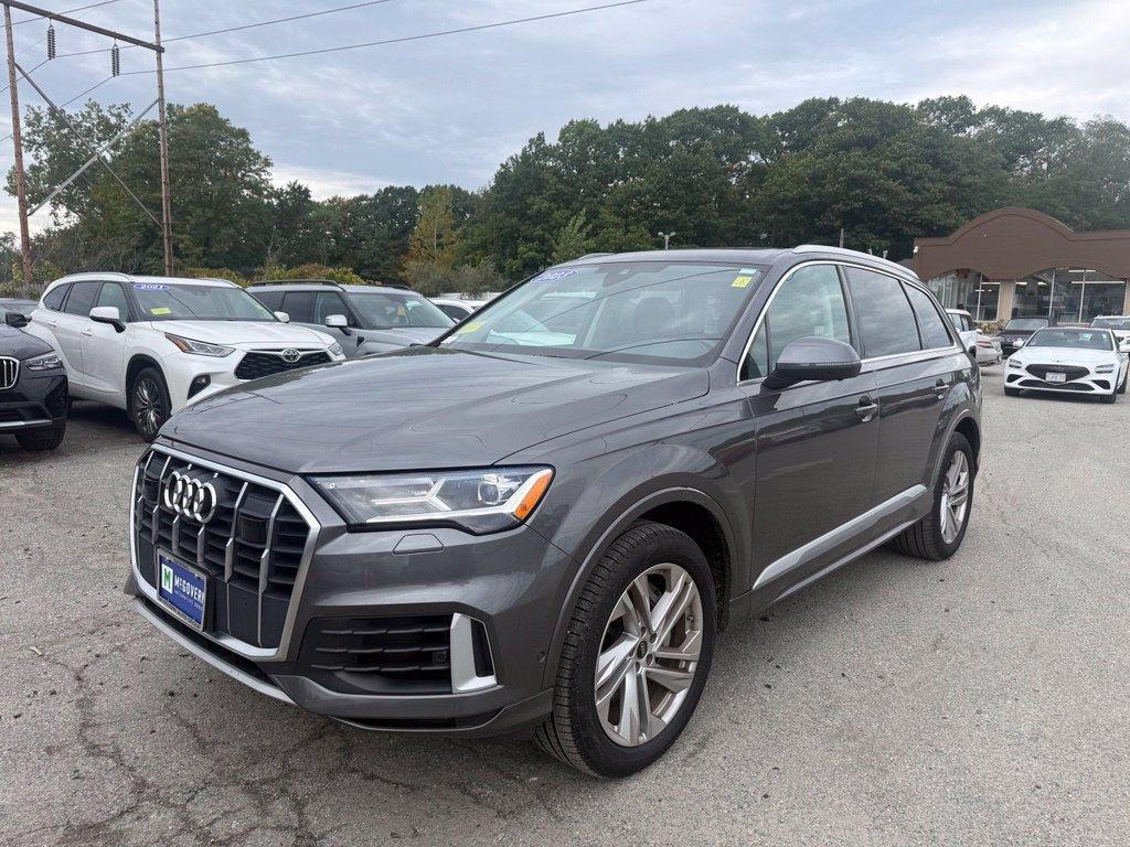 Audi Q7 view 2
