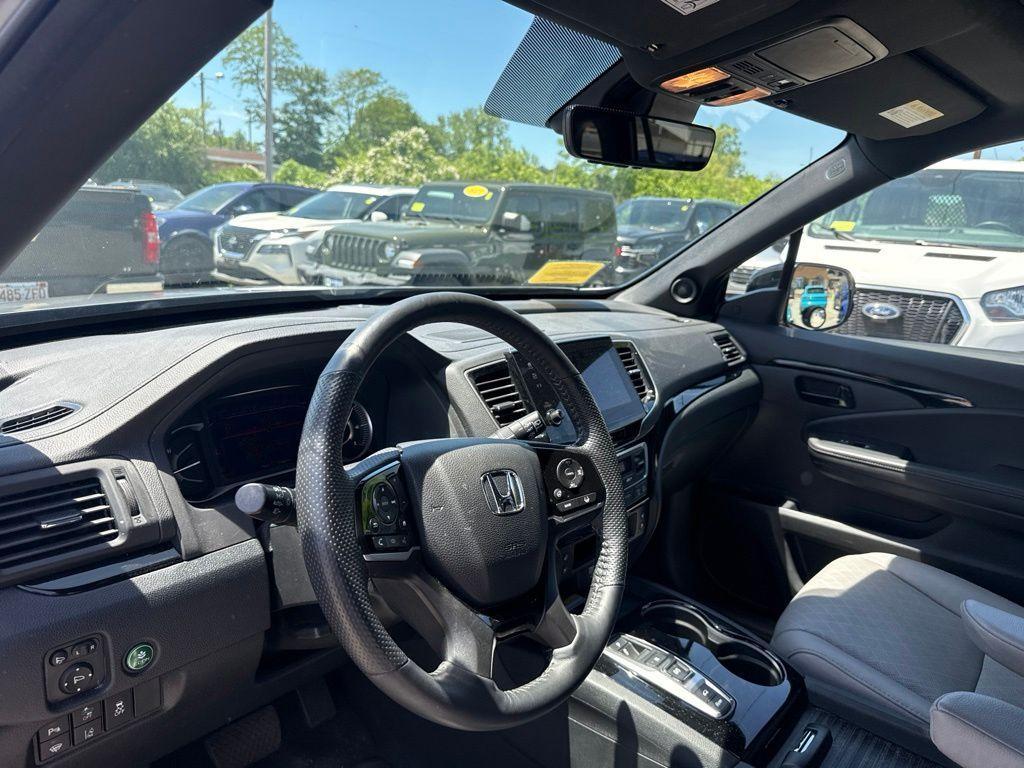 used 2023 Honda Passport car, priced at $36,707
