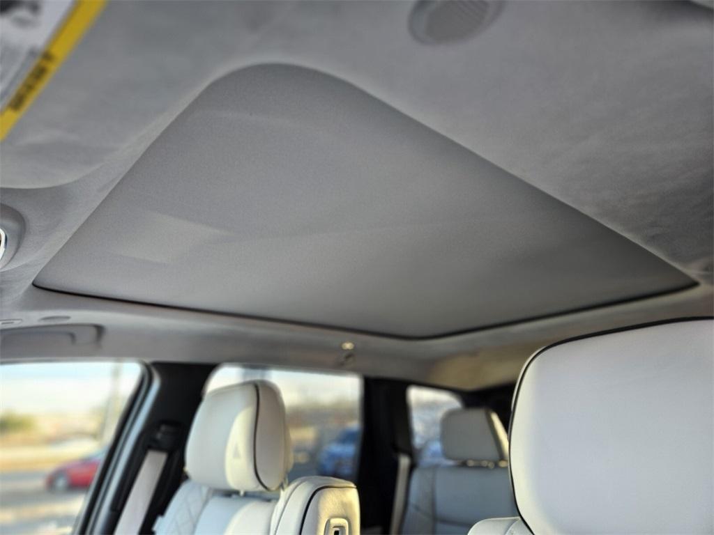 used 2021 Jeep Grand Cherokee car, priced at $32,898