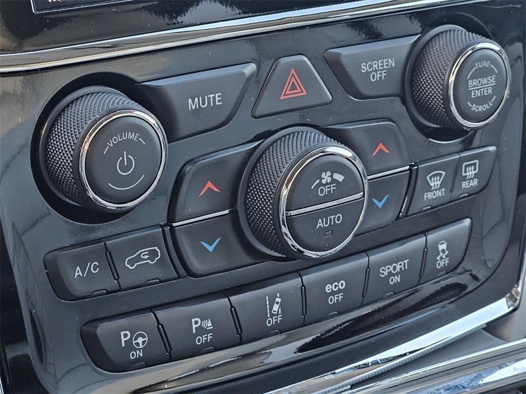 used 2021 Jeep Grand Cherokee car, priced at $32,898