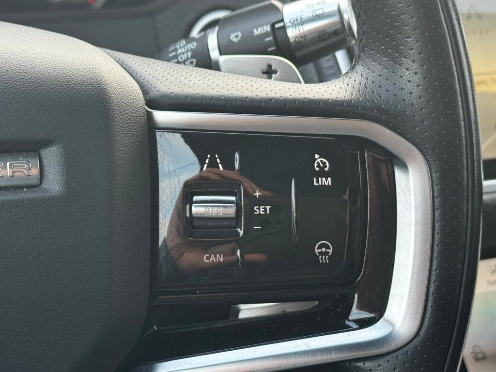 used 2022 Land Rover Range Rover Velar car, priced at $33,114