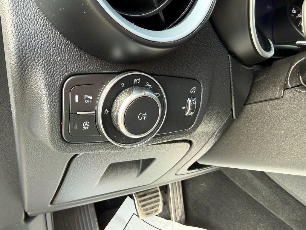 used 2022 Alfa Romeo Stelvio car, priced at $20,136