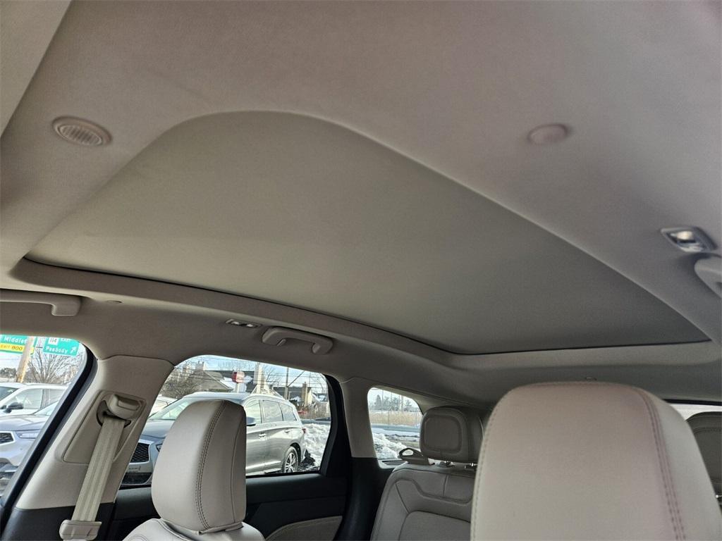 used 2023 Lincoln Corsair car, priced at $33,266