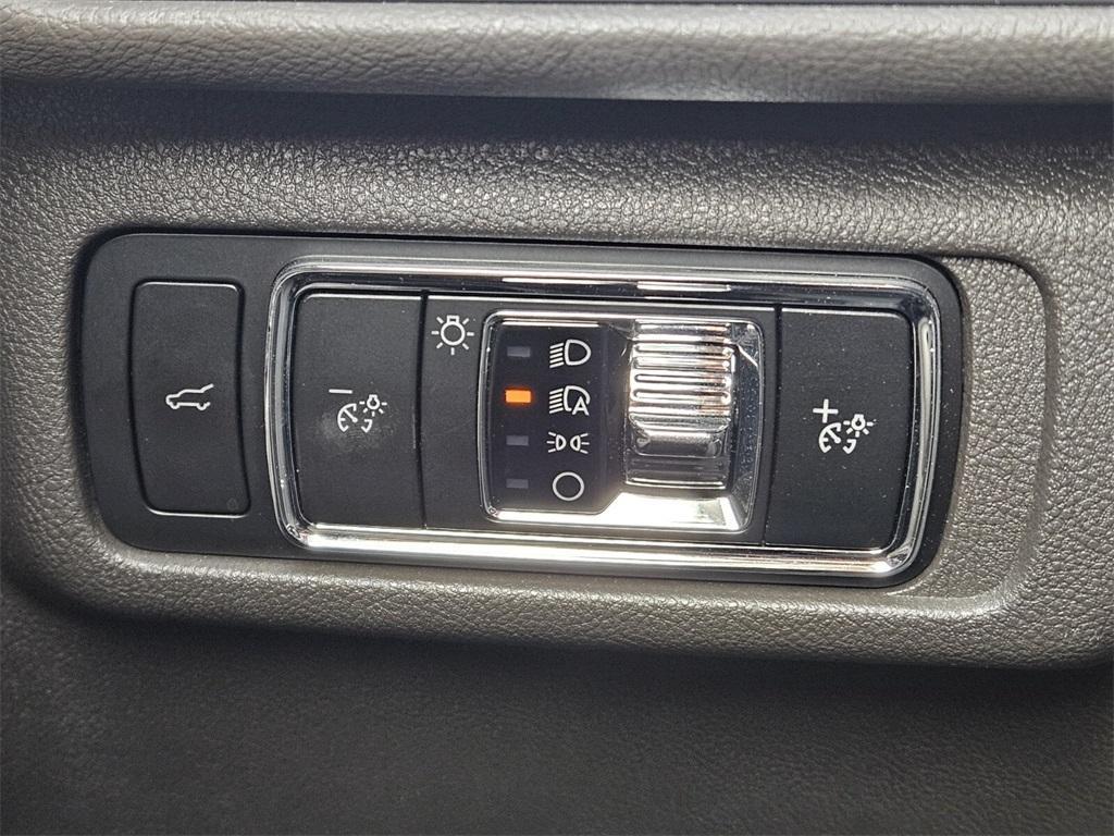 used 2023 Lincoln Corsair car, priced at $33,266