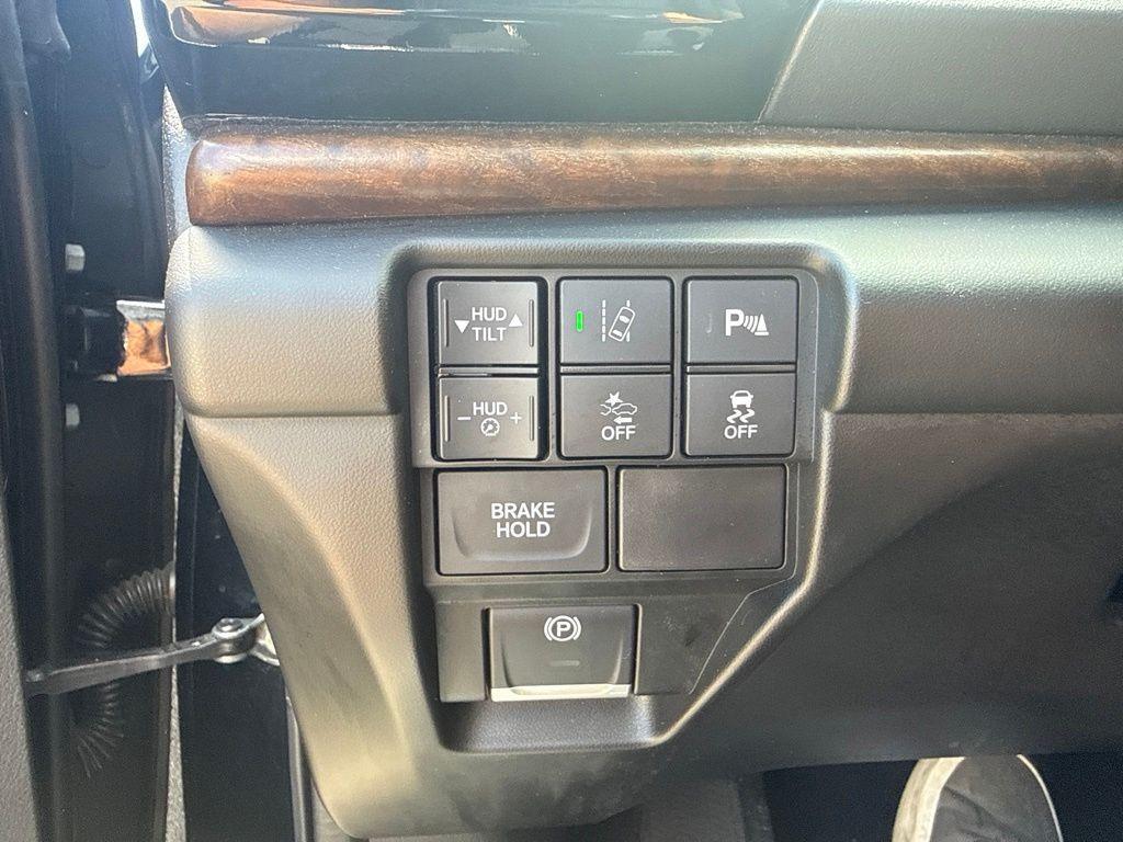 used 2021 Acura RDX car, priced at $31,137