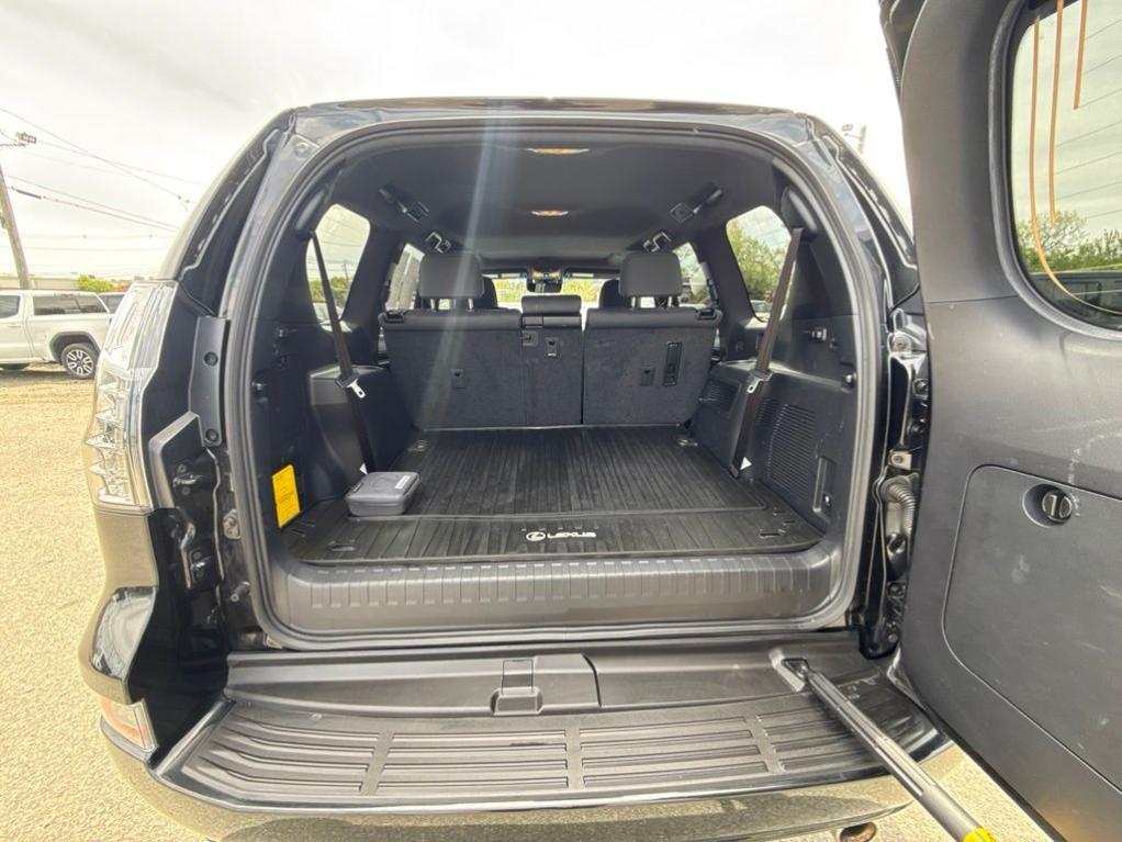 used 2023 Lexus GX 460 car, priced at $54,083