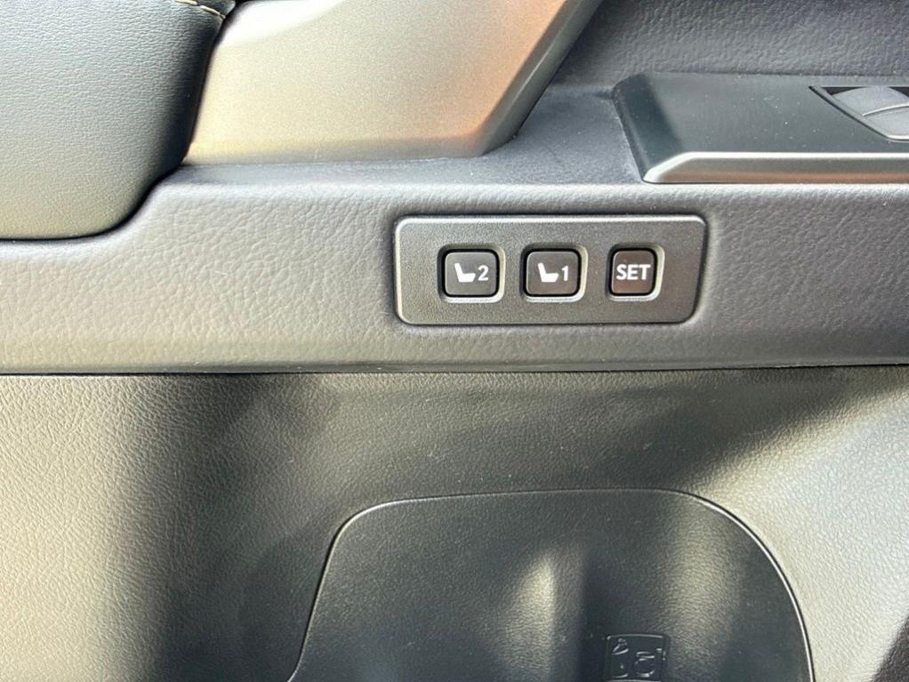 used 2023 Lexus GX 460 car, priced at $54,083