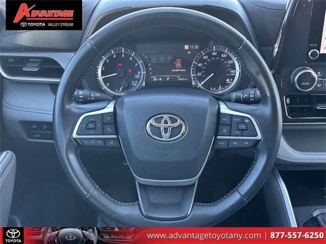 used 2023 Toyota Highlander car