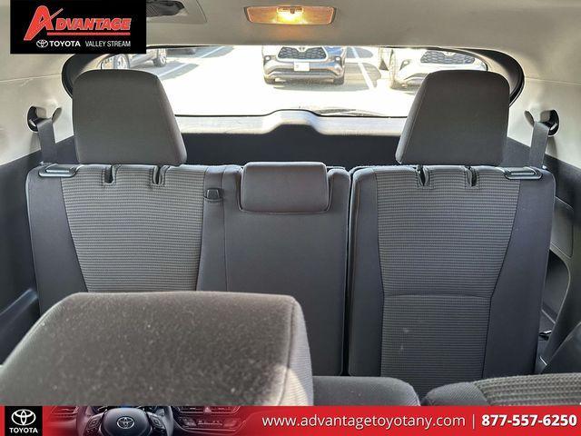 used 2022 Toyota Highlander car, priced at $33,887