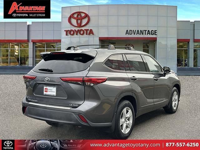 used 2022 Toyota Highlander car, priced at $30,199
