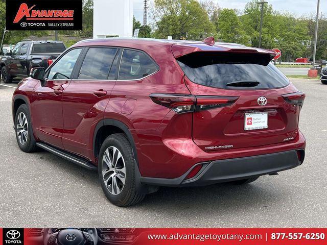 used 2024 Toyota Highlander car, priced at $39,200