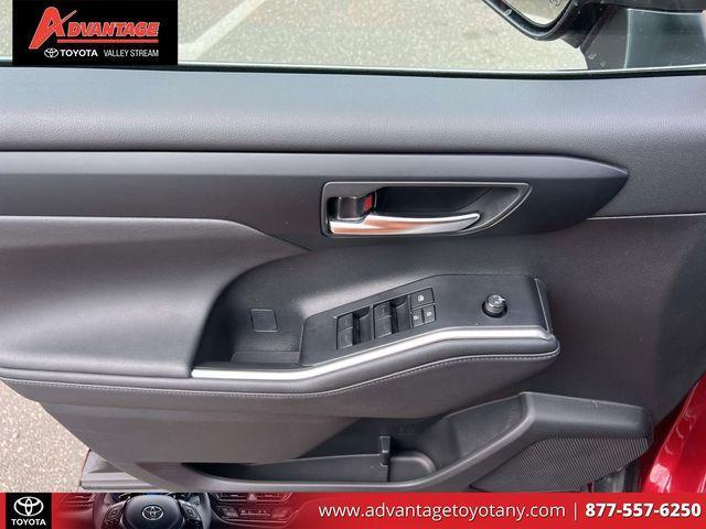 used 2024 Toyota Highlander car, priced at $39,200