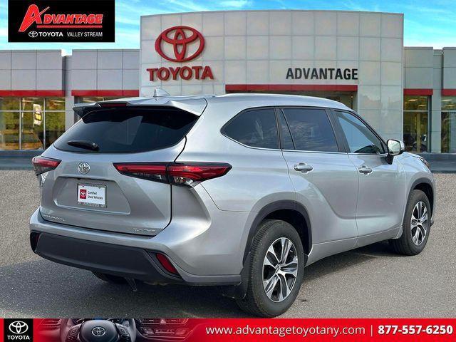 used 2023 Toyota Highlander car, priced at $39,995