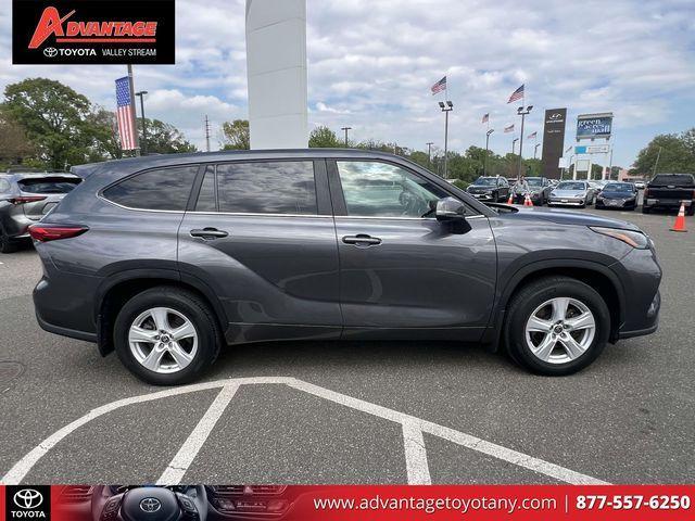 used 2023 Toyota Highlander car, priced at $36,995