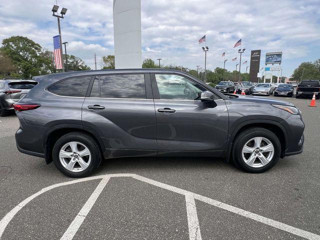 used 2023 Toyota Highlander car, priced at $35,995