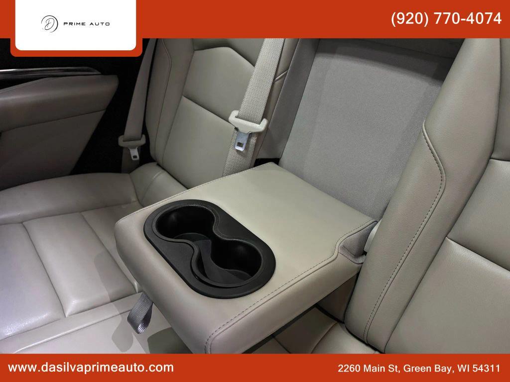 used 2019 Cadillac XT4 car, priced at $17,990