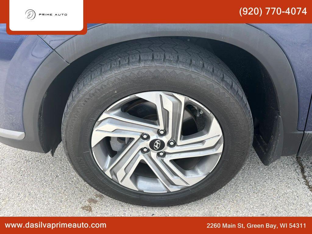 used 2021 Hyundai Santa Fe car, priced at $17,490