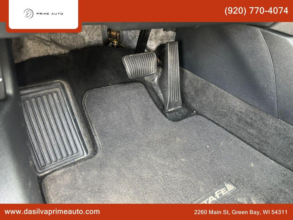 used 2021 Hyundai Santa Fe car, priced at $17,490