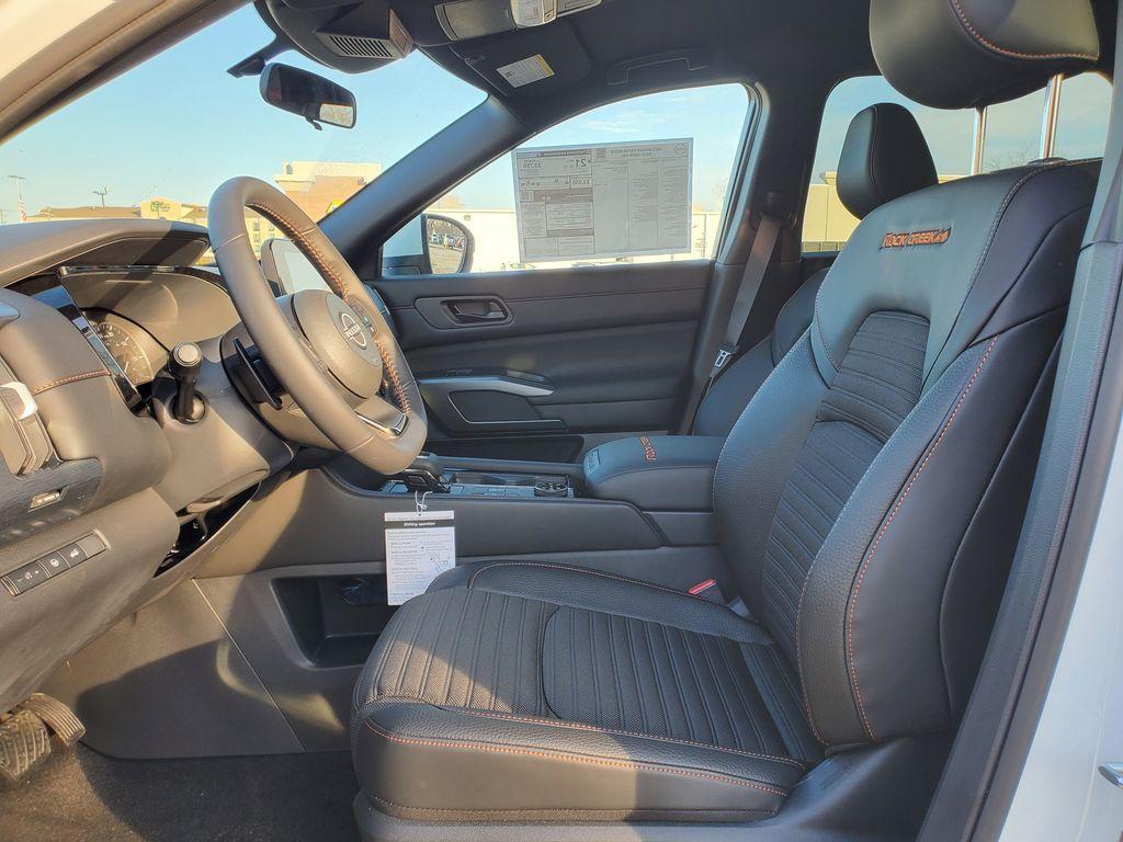 new 2025 Nissan Pathfinder car, priced at $44,257